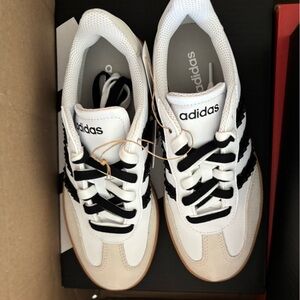 NWT adidas Women's Barreda Shoe black and white